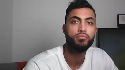 Snapshot of claybrown_ chatting on February 17, 2:52 am Clay online show from February 17, 2:52 am