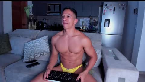 claytonburgues online show from March 10, 1:23 am