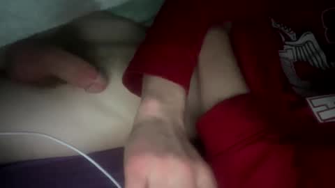 Snapshot of cleatus27 chatting on December 1, 6:41 pm cleatus27 online show from December 1, 6:41 pm