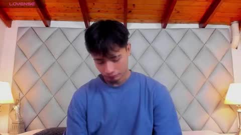 clement_reyes online show from December 4, 7:44 pm