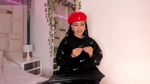 Snapshot of cleo__smith chatting on October 9, 3:26 am Cleo smith online show from October 9, 3:26 am