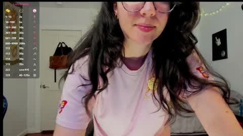 Snapshot of cleo_cam chatting on September 17, 3:08 am Cleo Schedule Updates online show from September 17, 3:08 am