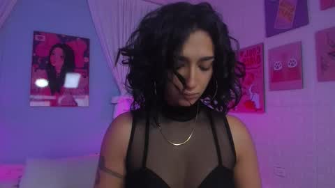 Snapshot of cleo_foxx chatting on February 23, 11:40 am Cleo online show from February 23, 11:40 am