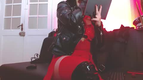 Snapshot of cleodoranoir chatting on February 2, 2:16 pm cleodoranoir online show from February 2, 2:16 pm