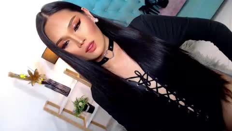 Cleo online show from November 14, 3:05 am