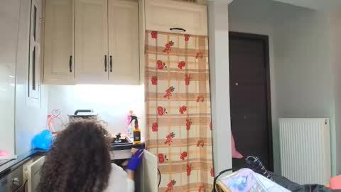 cleopatravodos online show from February 18, 7:32 pm