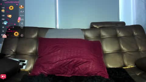 Snapshot of cleosexxx chatting on June 11, 6:39 pm cleo y maikol online show from June 11, 6:39 pm