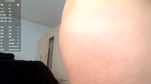 Snapshot of clermontt chatting on February 17, 4:48 pm clermontt online show from February 17, 4:48 pm