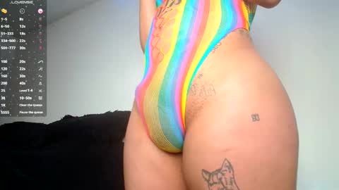 Snapshot of clermontt chatting on February 28, 1:58 pm clermontt online show from February 28, 1:58 pm