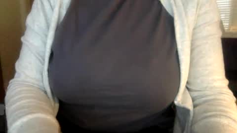 Snapshot of cleverlittleminx chatting on December 10, 4:27 pm Cleverlittleminx online show from December 10, 4:27 pm