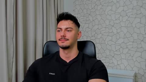 Snapshot of clintmasterss chatting on February 27, 6:40 am ClintMasterss online show from February 27, 6:40 am