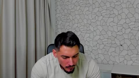 Snapshot of clintmasterss chatting on October 10, 5:17 am ClintMasterss online show from October 10, 5:17 am