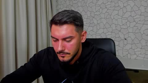 Snapshot of clintmasterss chatting on October 12, 4:33 am ClintMasterss online show from October 12, 4:33 am