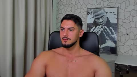 Snapshot of clintmasterss chatting on October 25, 5:37 am ClintMasterss online show from October 25, 5:37 am