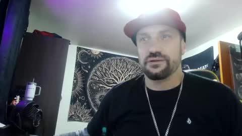 chad online show from November 17, 4:18 am