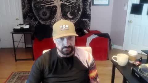 Snapshot of clintwood12 chatting on May 25, 1:28 pm chad online show from May 25, 1:28 pm