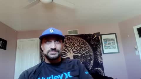 Snapshot of clintwood12 chatting on May 30, 1:08 pm chad online show from May 30, 1:08 pm