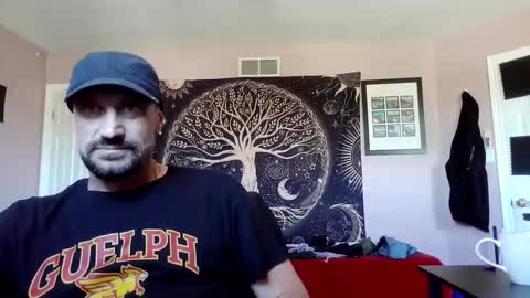 Snapshot of clintwood12 chatting on May 31, 8:21 pm chad online show from May 31, 8:21 pm