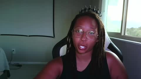 High Queen Clio online show from July 15, 2:06 am
