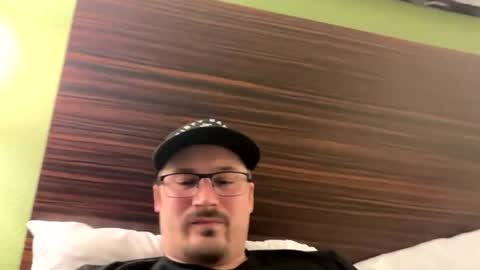 Snapshot of clitcommander1320 chatting on February 28, 7:26 am clitcommander1320 online show from February 28, 7:26 am