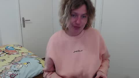 Syl  online show from February 26, 8:24 am