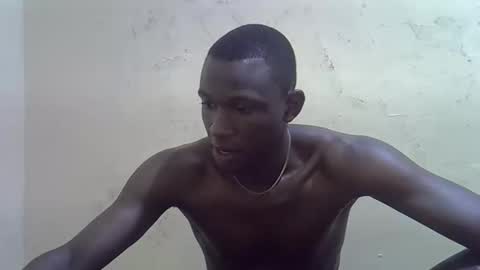 clive_damian online show from April 11, 7:45 am