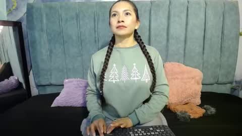 Cloe online show from December 1, 2:38 am