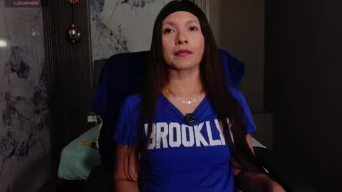 Snapshot of cloe16_ chatting on December 20, 2:40 am Cloe online show from December 20, 2:40 am