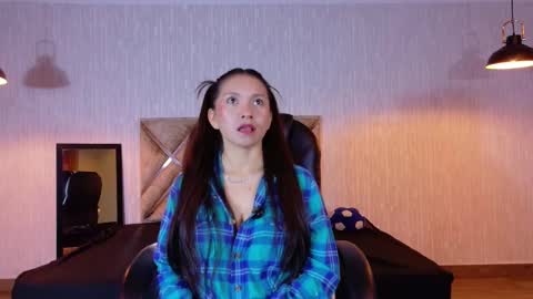 Snapshot of cloe16_ chatting on December 22, 4:20 am Cloe online show from December 22, 4:20 am