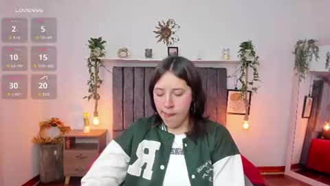 Snapshot of cloe_7 chatting on July 5, 12:23 pm cloe_7 online show from July 5, 12:23 pm
