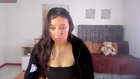Snapshot of cloe_7 chatting on July 10, 8:22 pm cloe_7 online show from July 10, 8:22 pm