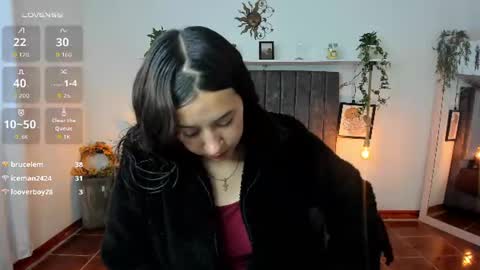 Snapshot of cloe_7 chatting on July 12, 12:29 pm cloe_7 online show from July 12, 12:29 pm