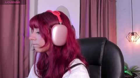 Cloe online show from March 5, 12:00 pm