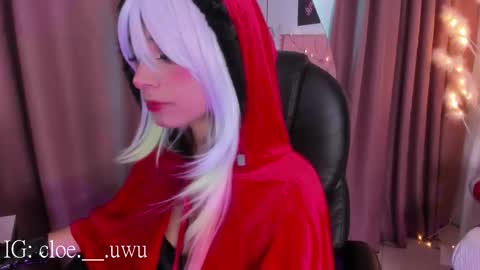 Snapshot of cloe__hills chatting on December 20, 12:12 pm Cloe online show from December 20, 12:12 pm