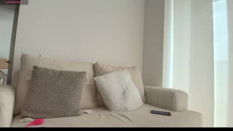 Cloe online show from May 28, 2:47 pm