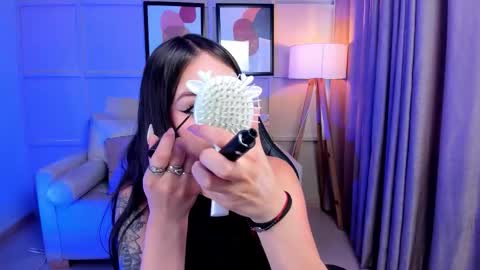 Snapshot of cloe_martinez_ chatting on November 27, 9:39 pm Cloe online show from November 27, 9:39 pm
