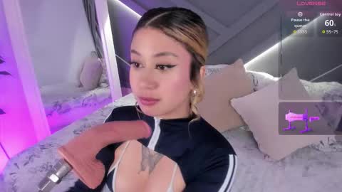 cloe_palmeer online show from November 25, 6:24 am