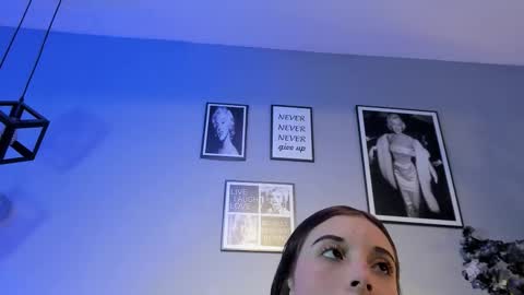 cloedurant online show from March 24, 11:37 am