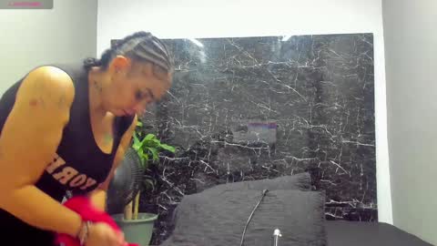 CLOE online show from February 4, 11:27 am