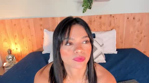 Snapshot of cloehsmiith chatting on February 26, 11:20 am Chloe Smith online show from February 26, 11:20 am