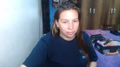 cloepregnant25 online show from March 30, 8:32 pm