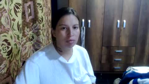 cloepussy online show from May 31, 6:21 am