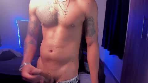 Snapshot of cloud_mckey8 chatting on February 28, 4:35 am cloud_mckey8 online show from February 28, 4:35 am