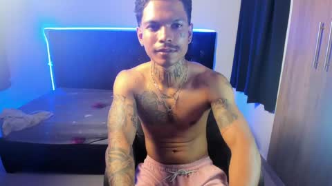 Snapshot of cloud_mckey8 chatting on March 2, 7:15 am cloud_mckey8 online show from March 2, 7:15 am