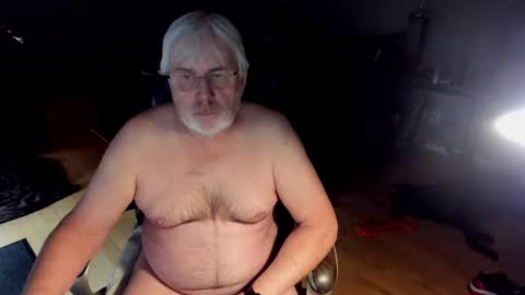 Snapshot of cloudalert62 chatting on March 4, 11:54 pm cloudalert62 online show from March 4, 11:54 pm