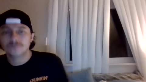 tallhungandcloudy online show from February 21, 9:54 am