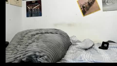 Snapshot of cloudyystarr666 chatting on October 9, 6:50 pm cloudyystarr666 online show from October 9, 6:50 pm
