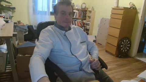 clouplefun online show from February 8, 7:04 am