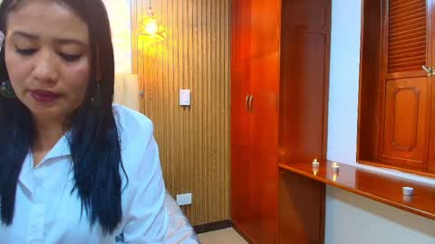 Snapshot of clovyzenvy chatting on June 1, 11:12 am Clovy Zenvy online show from June 1, 11:12 am