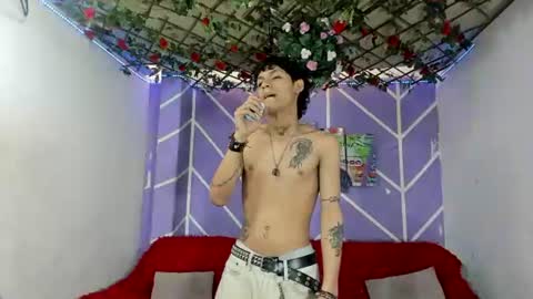 club_latinboys online show from July 28, 3:21 pm